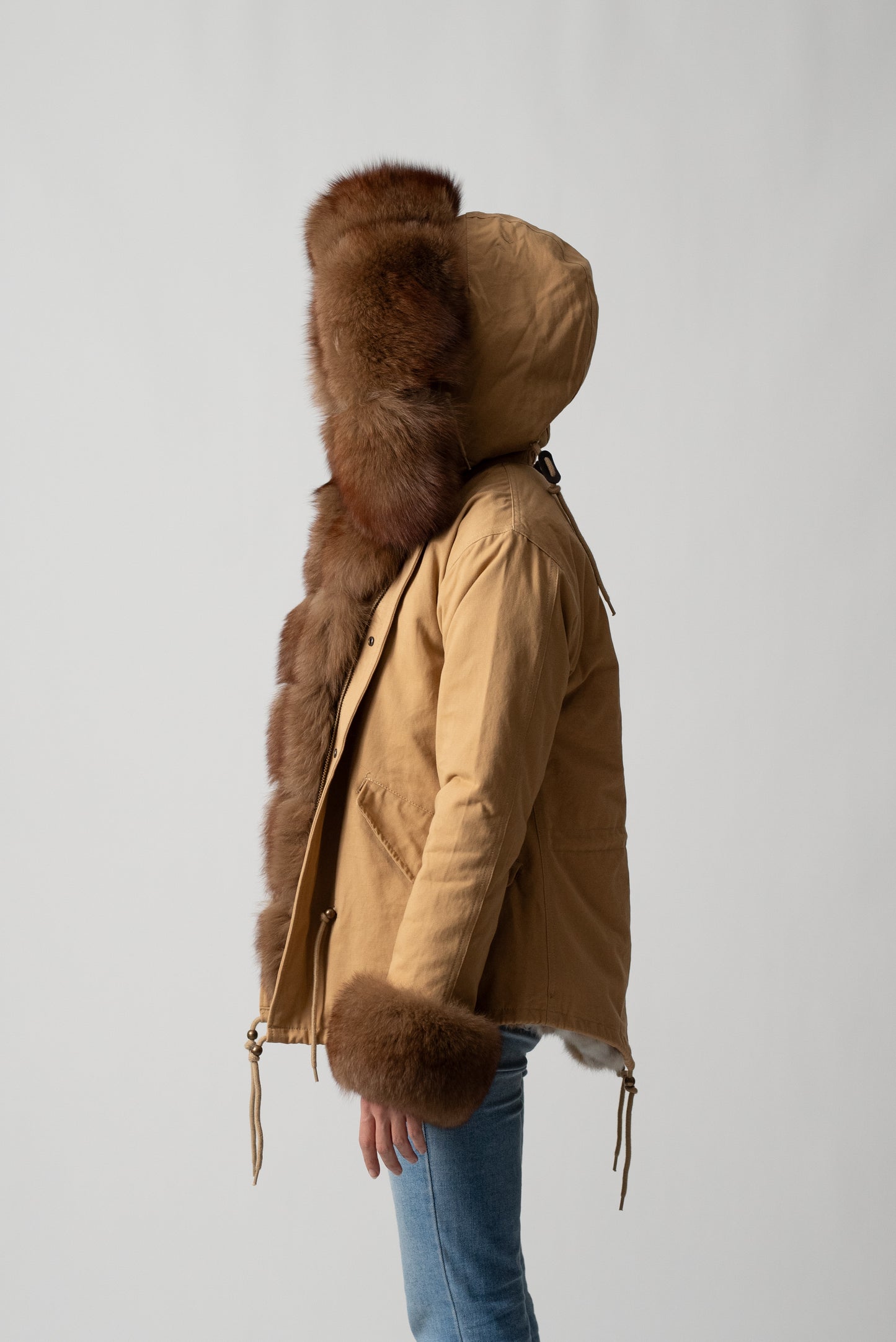 PARKA SHORT BEIGE CORTINA CON POLSINI