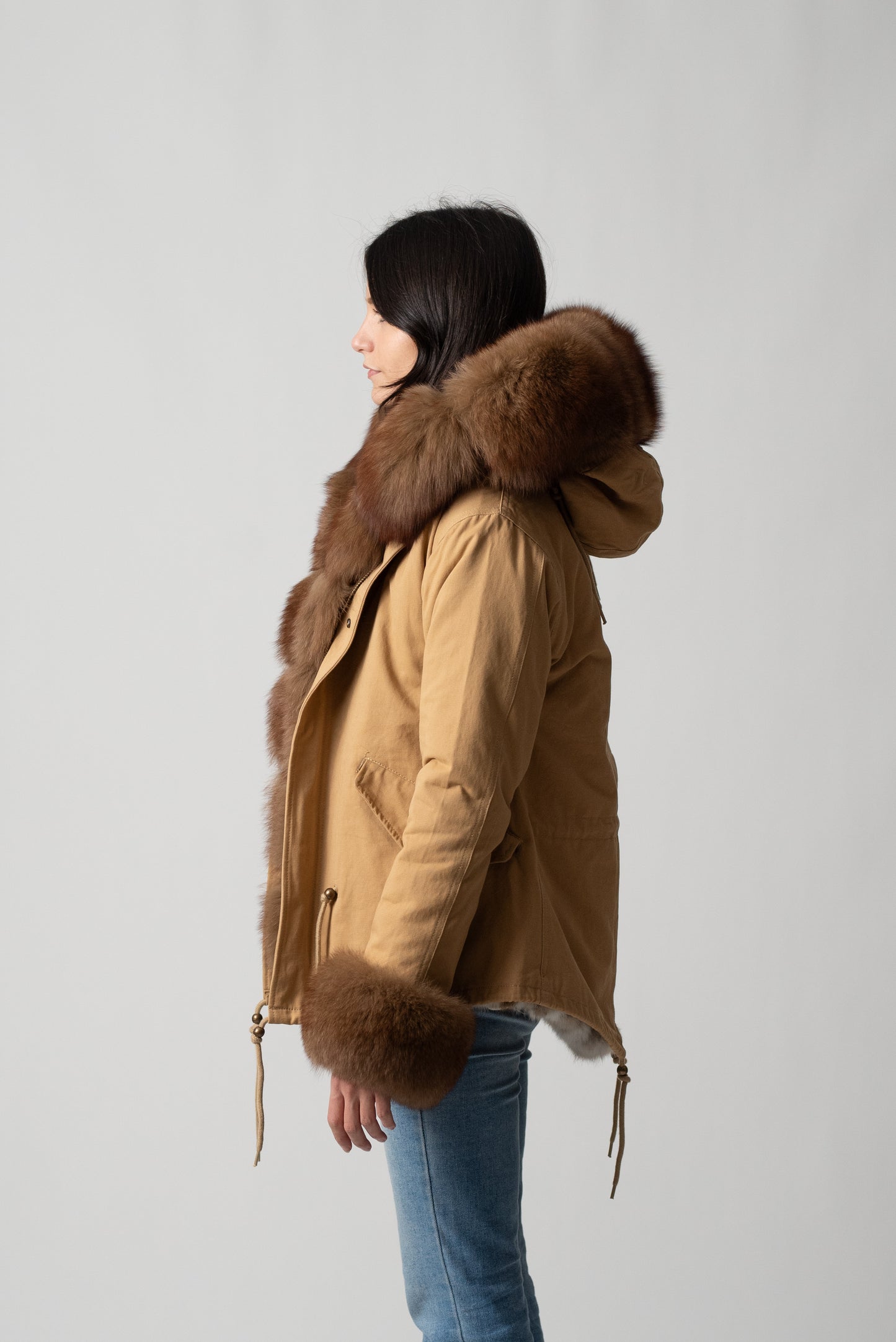 PARKA SHORT BEIGE CORTINA CON POLSINI